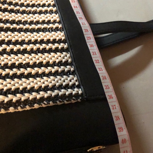 Basket weave tote by bebe - Picture 7 of 9